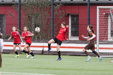 Bild 179 - wBJ FC St. Pauli - Walddoerfer SV : Ergebnis: 3:4
